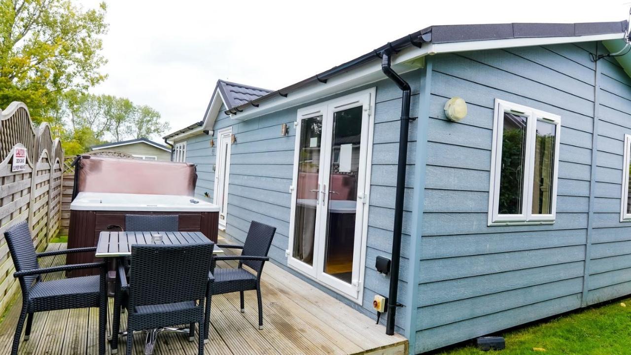 Golden Cross Holiday Park Hailsham Extérieur photo